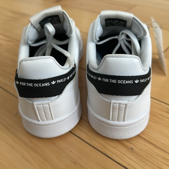 Adidas Stan Smith, 5Y/6.5W - Picture 5 of 8